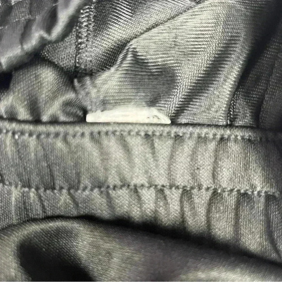 Adidas Pants Signature 3 Stripes with Zipper ankle Size 4-6 - Picture 5 of 9